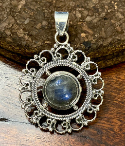 Labradorite Pendant set in Sterling Silver
